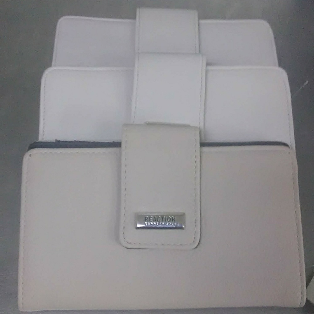 Brand New Reaction Kenneth Cole wallets